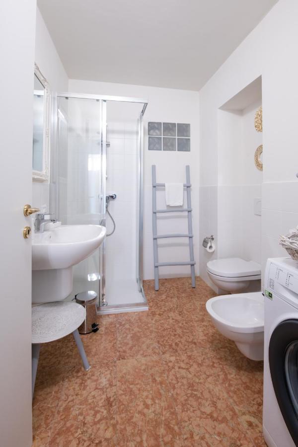 Villa Natalia - Adults Only Βερόνα Εξωτερικό φωτογραφία